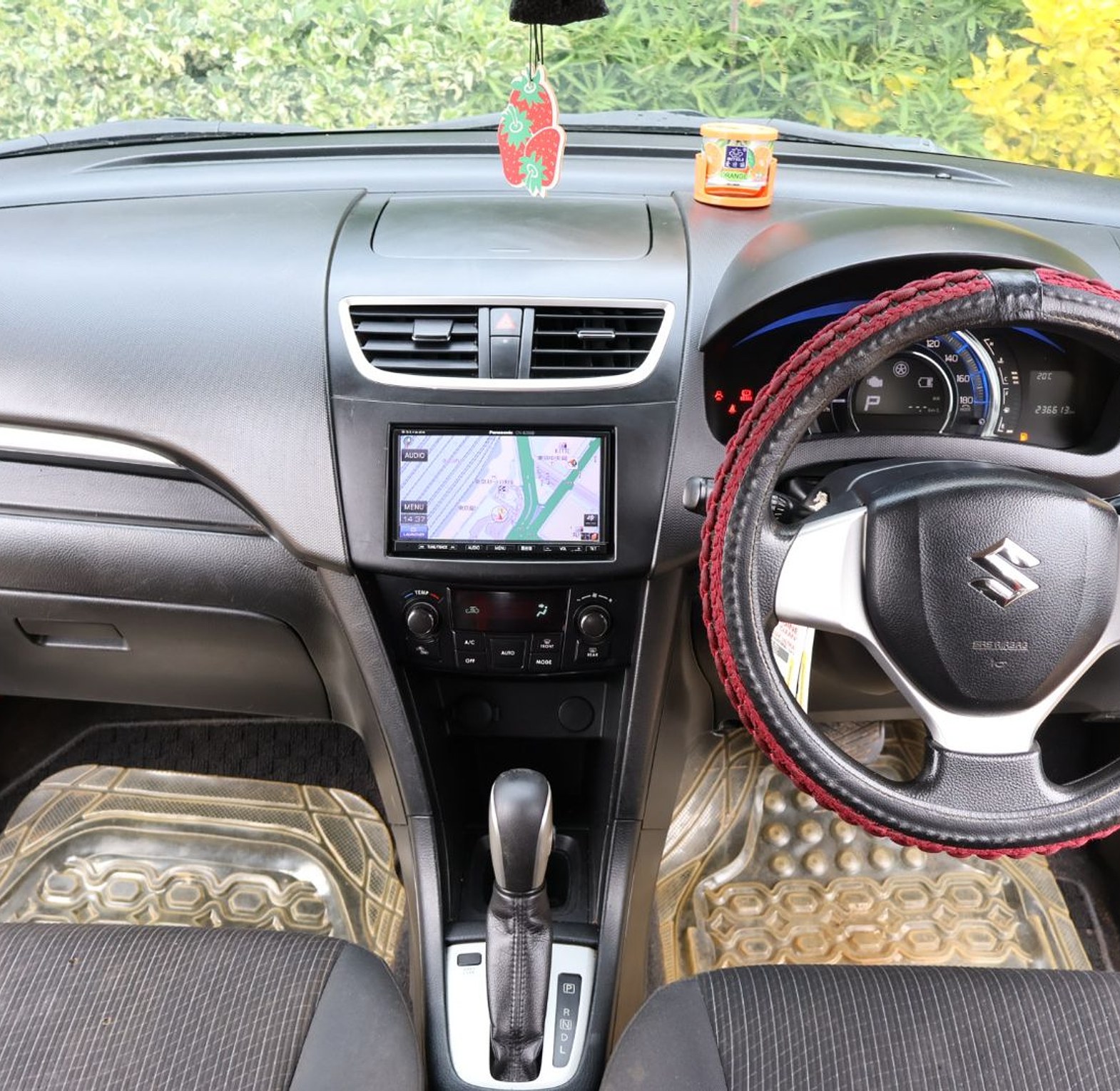  Suzuki Swift KDG, YOM 2014 Model, Automatic, Rating 1300cc image