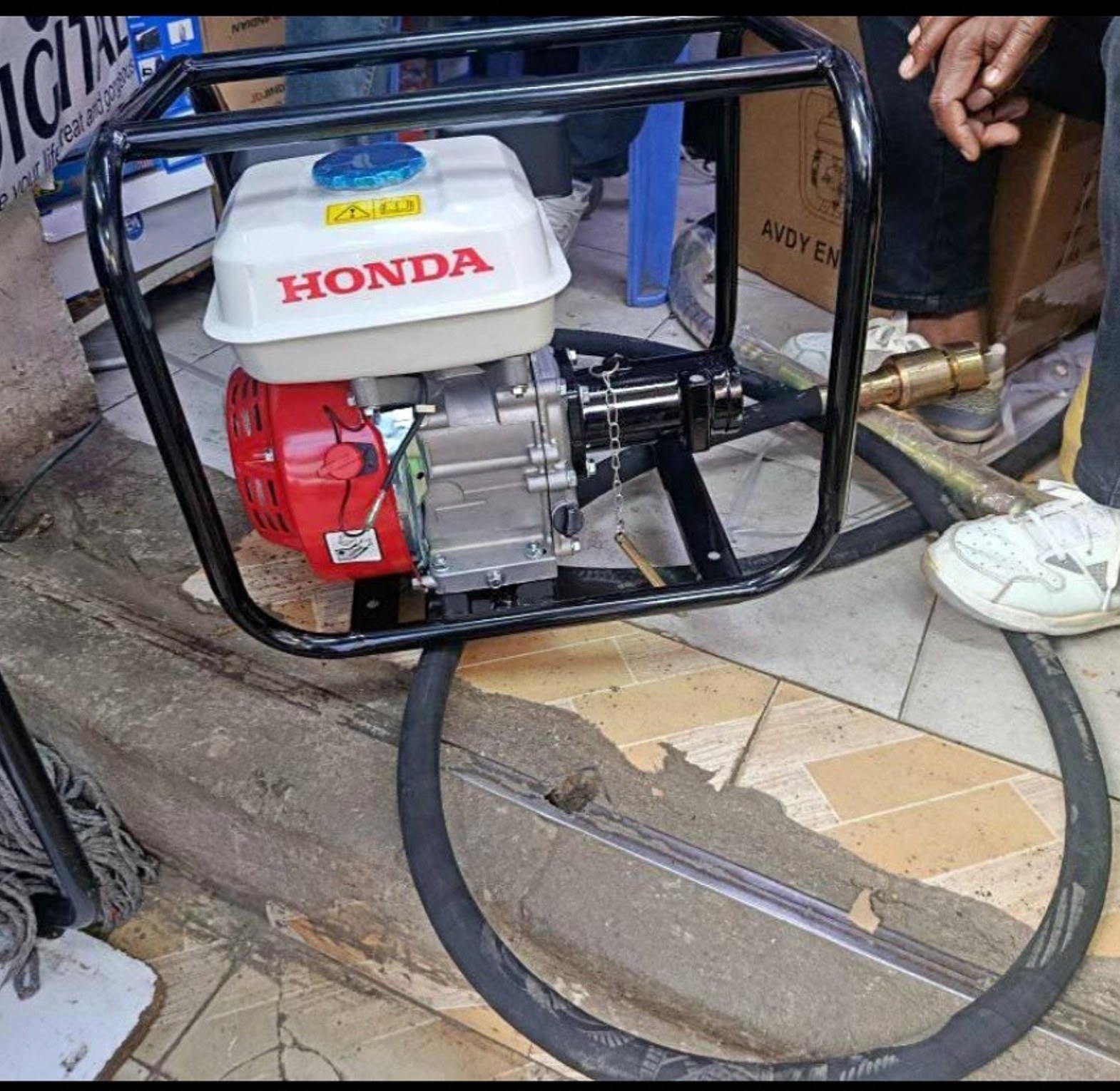 Honda vibrator with poker image