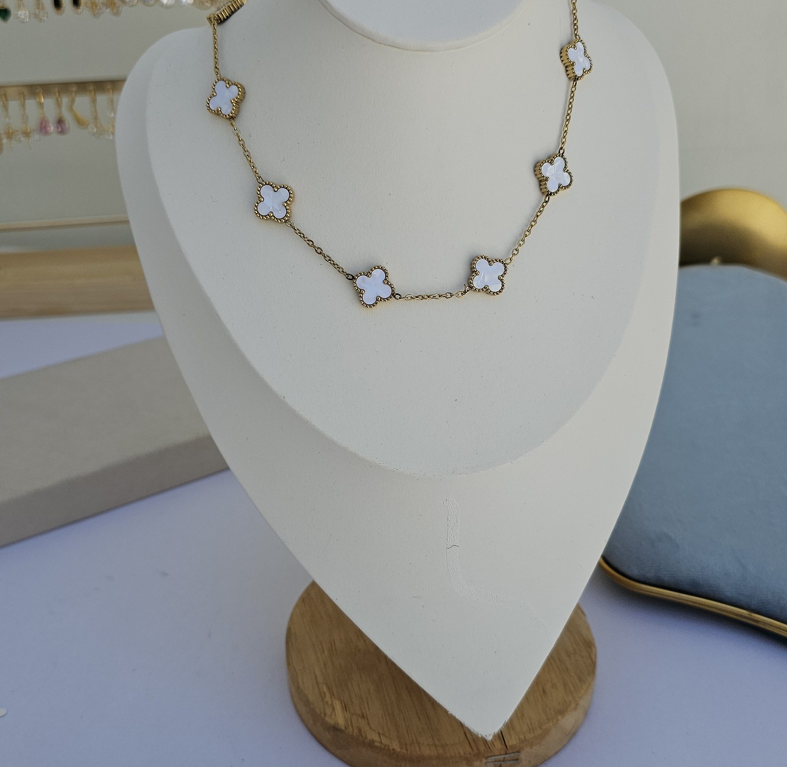 Vancleef necklaces  image