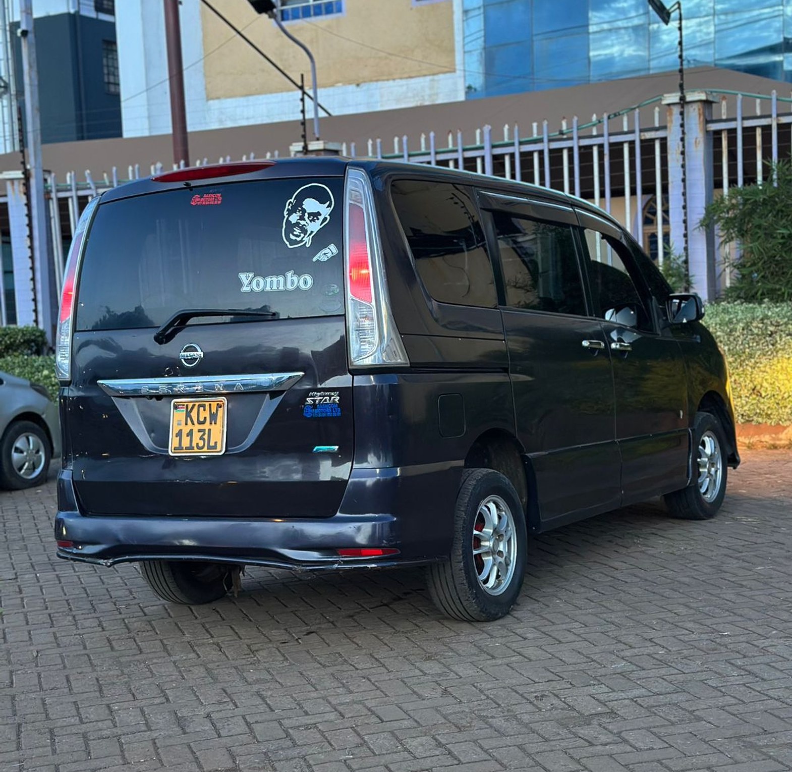 Nissan  Serena KCW, YOM 2012 Model,  Automatic, Rating 2000cc 7 seater, image