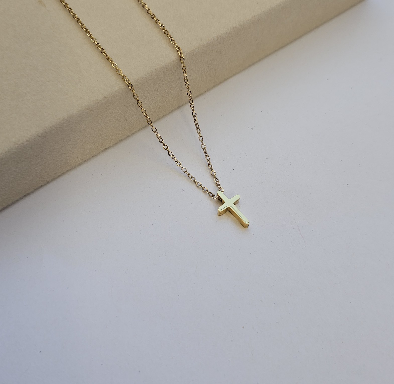 Jill cross necklace  image