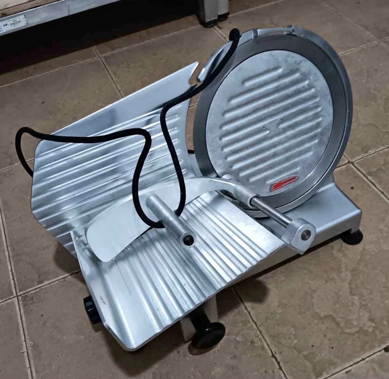 Meat slicer image