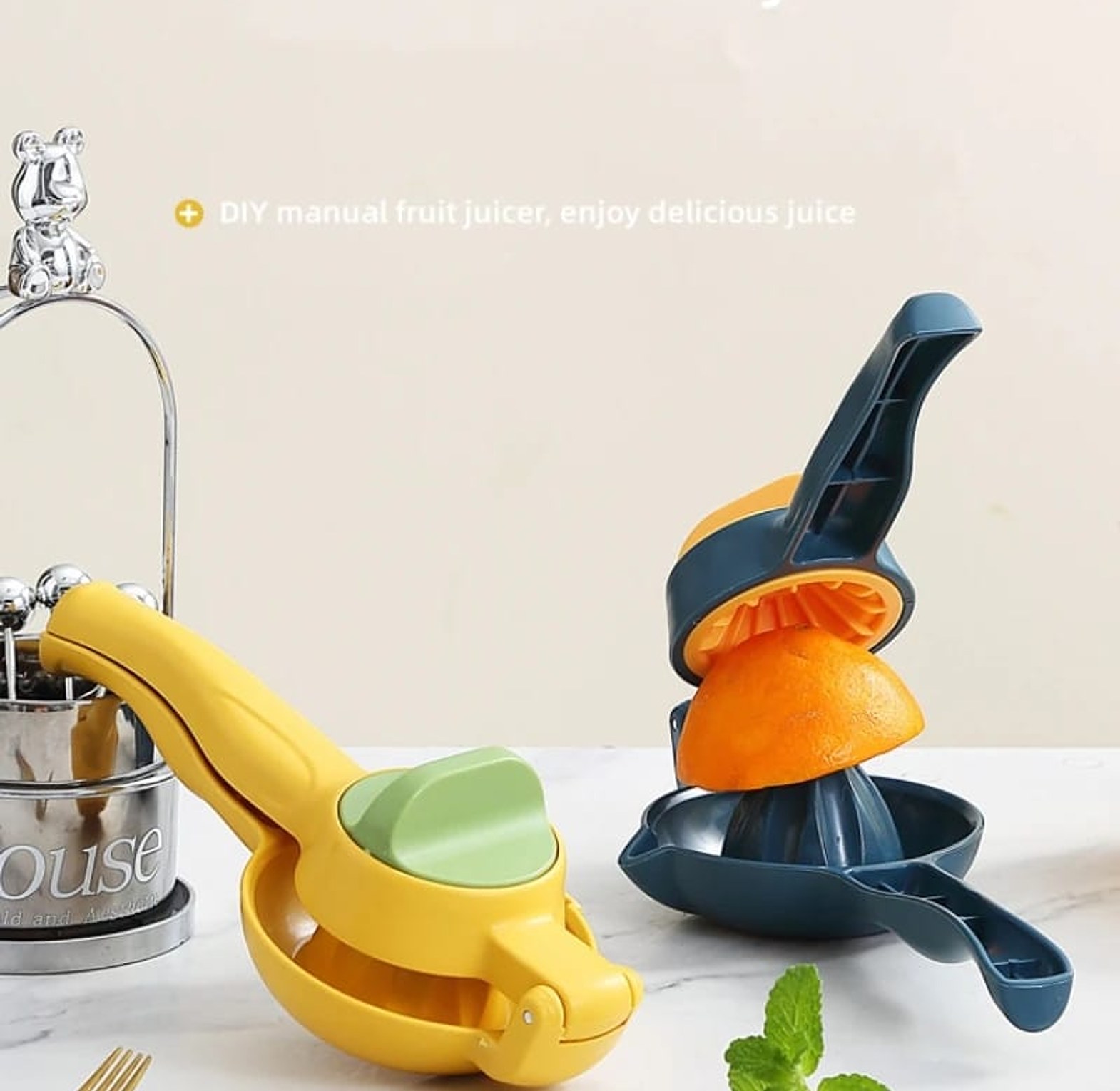 Manual Lemon and Citrus Juicer image