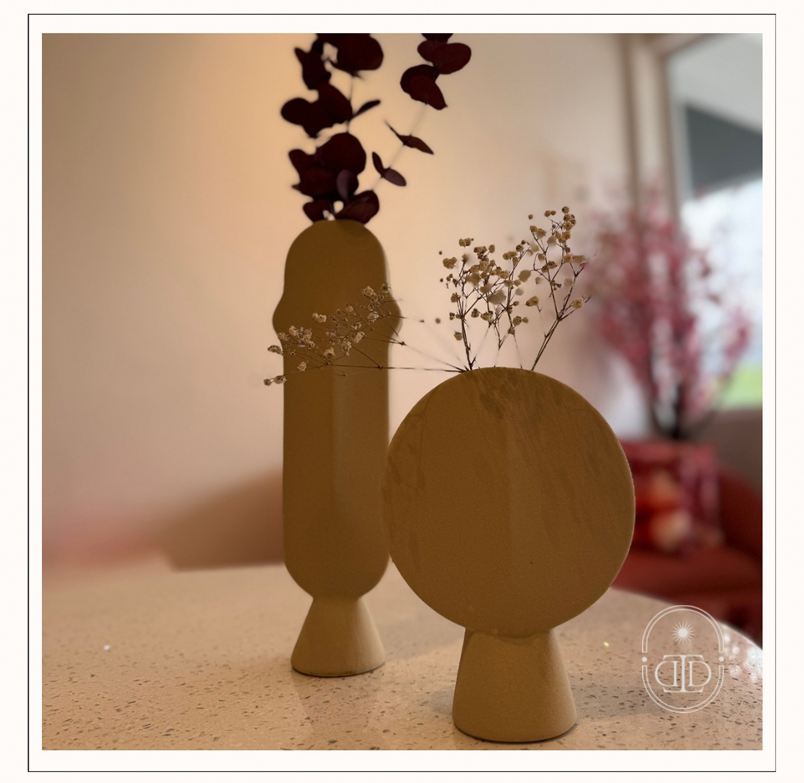 2 piece textured abstract flower vase in sand image
