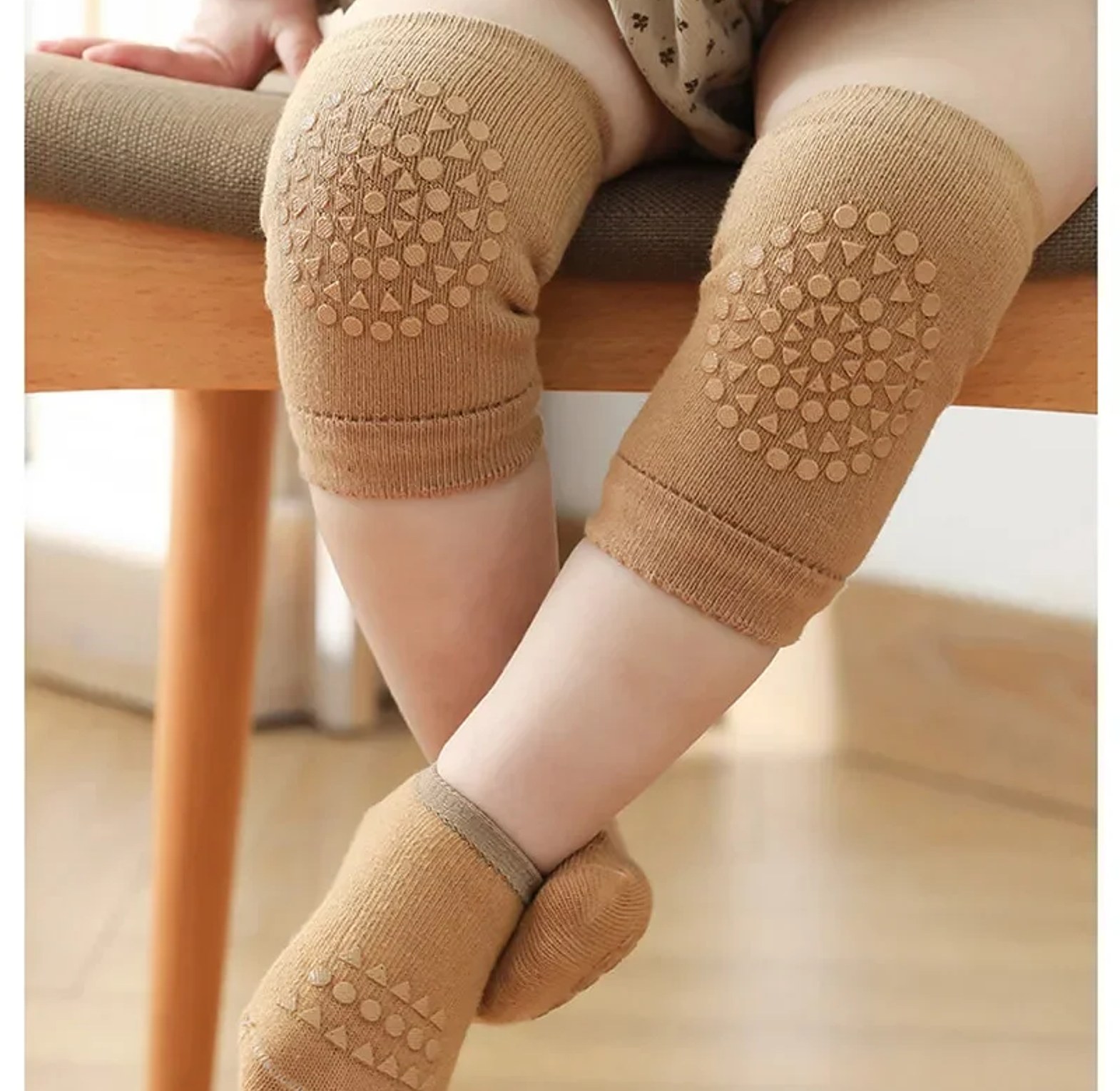 Anti-Slip Baby Crawling Knee Pads with Matching Gripper Socks Set – Breathable Cotton Knee Protectors for Infants & Toddlers image