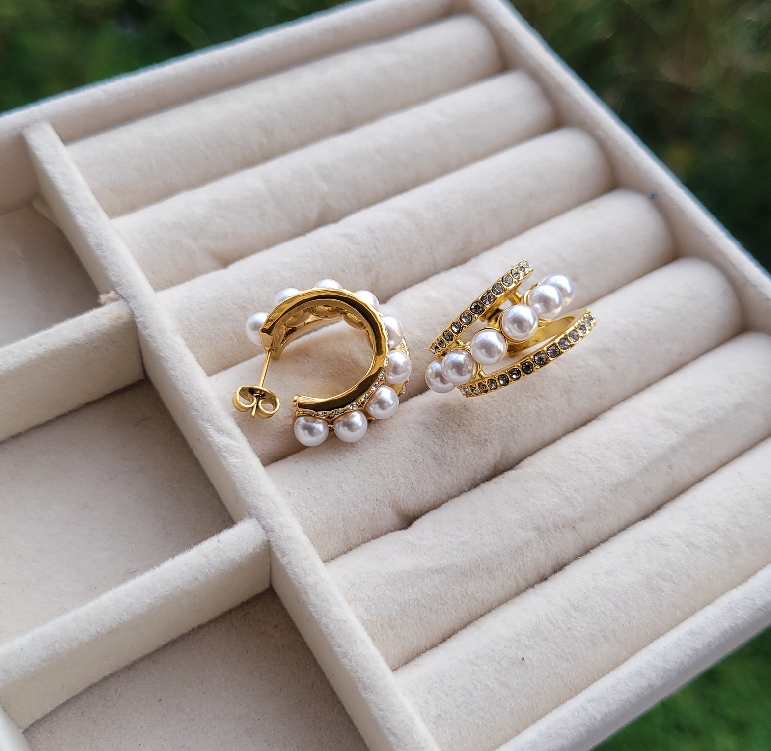 Pearl hoop image