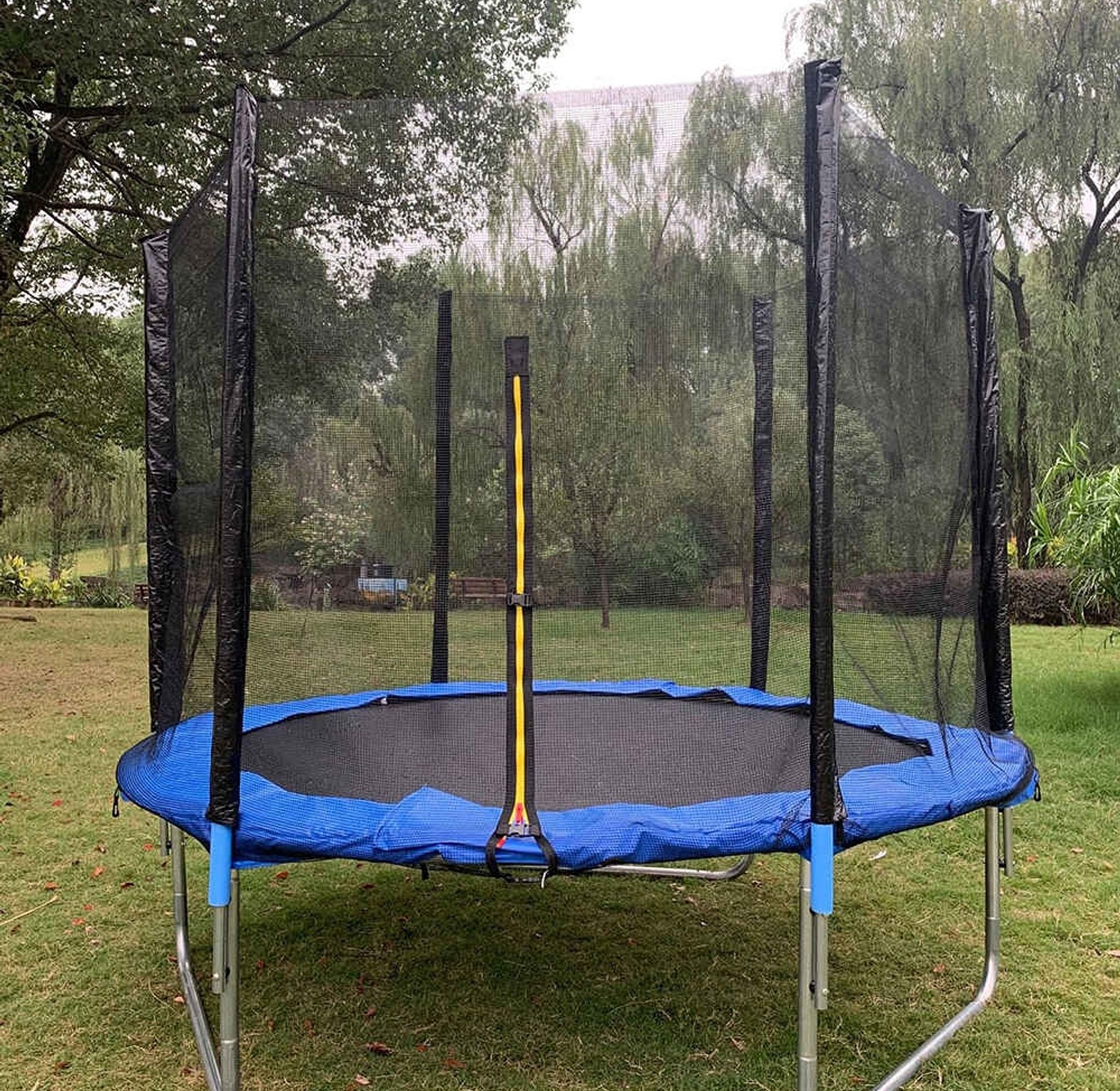 8FT  TRAMPOLINE. 8Ft Trampoline Enclosure Durable Safe Nylon Trampoline Protection Net For Outdoor Children Injury Prevention Fitness Equip image