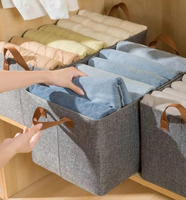 Foldable Clothes Storage Bag / Laundry Bin image