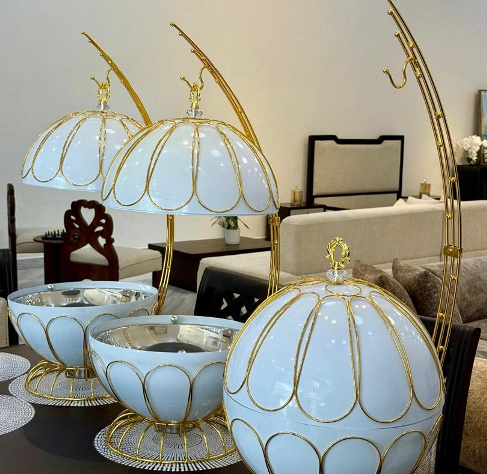 8L Egg-Shaped Hanging Chafing Dish image