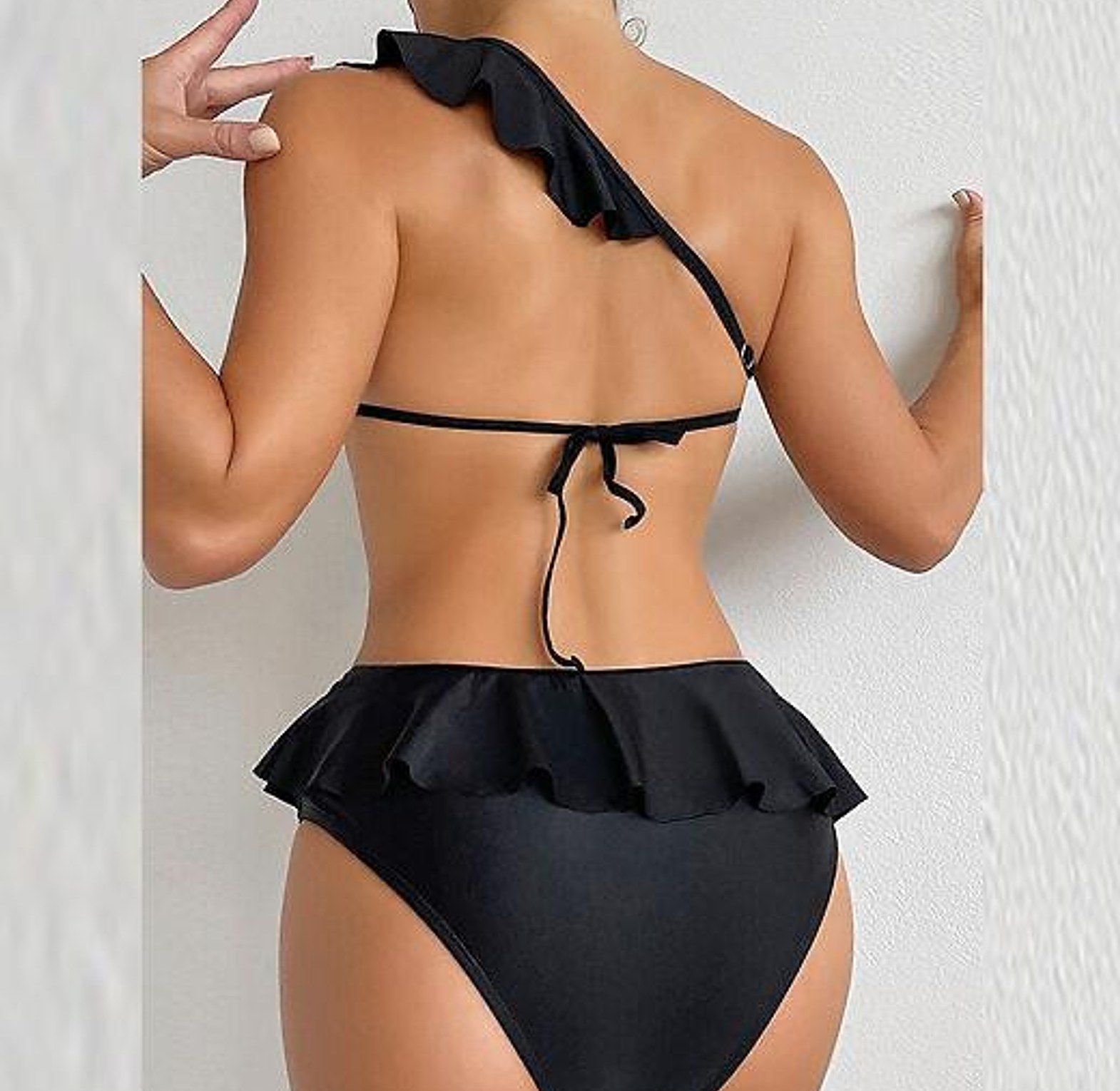 H1210715 Beachwear image