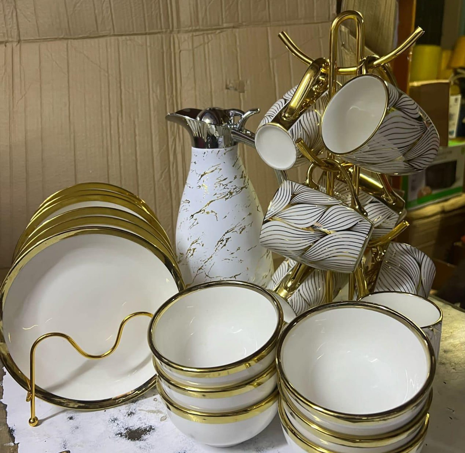 DINNER SET. New Stock Alert High Quality 19 PCs Dinner Set/ Tea Set image