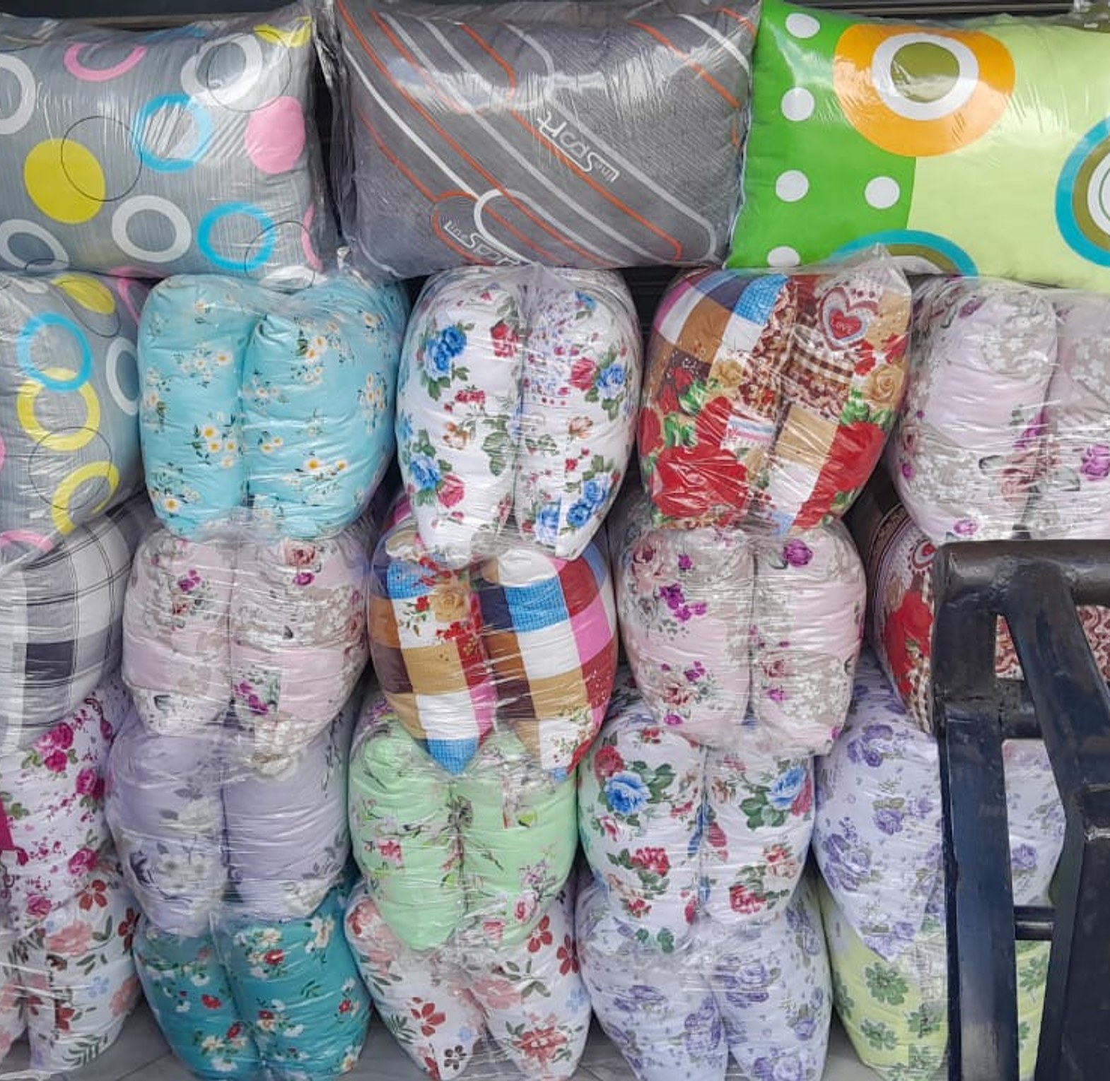 Two Pieces Fiber Filled Bed Pillows image
