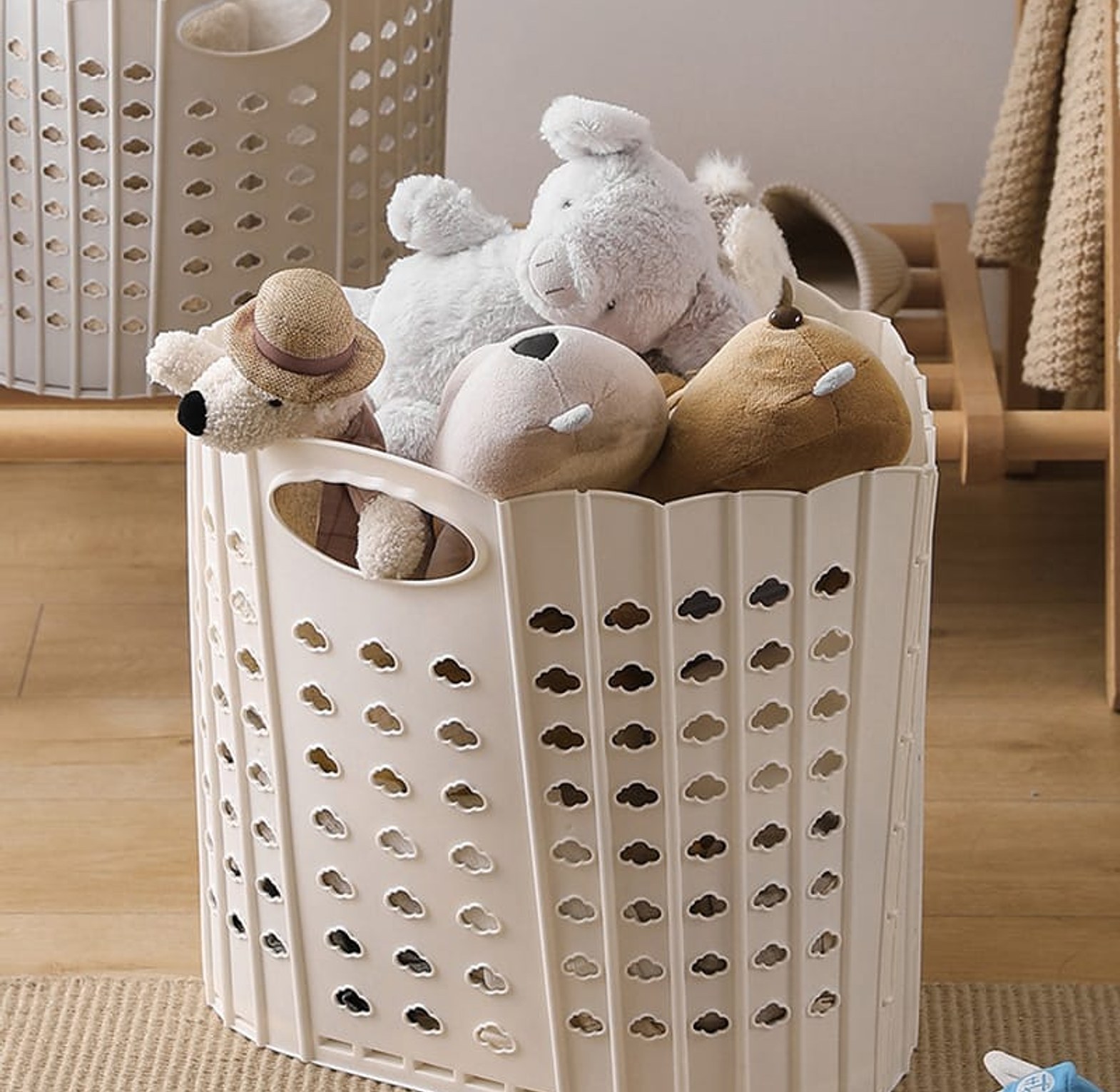 Dirty Clothes Basket  image