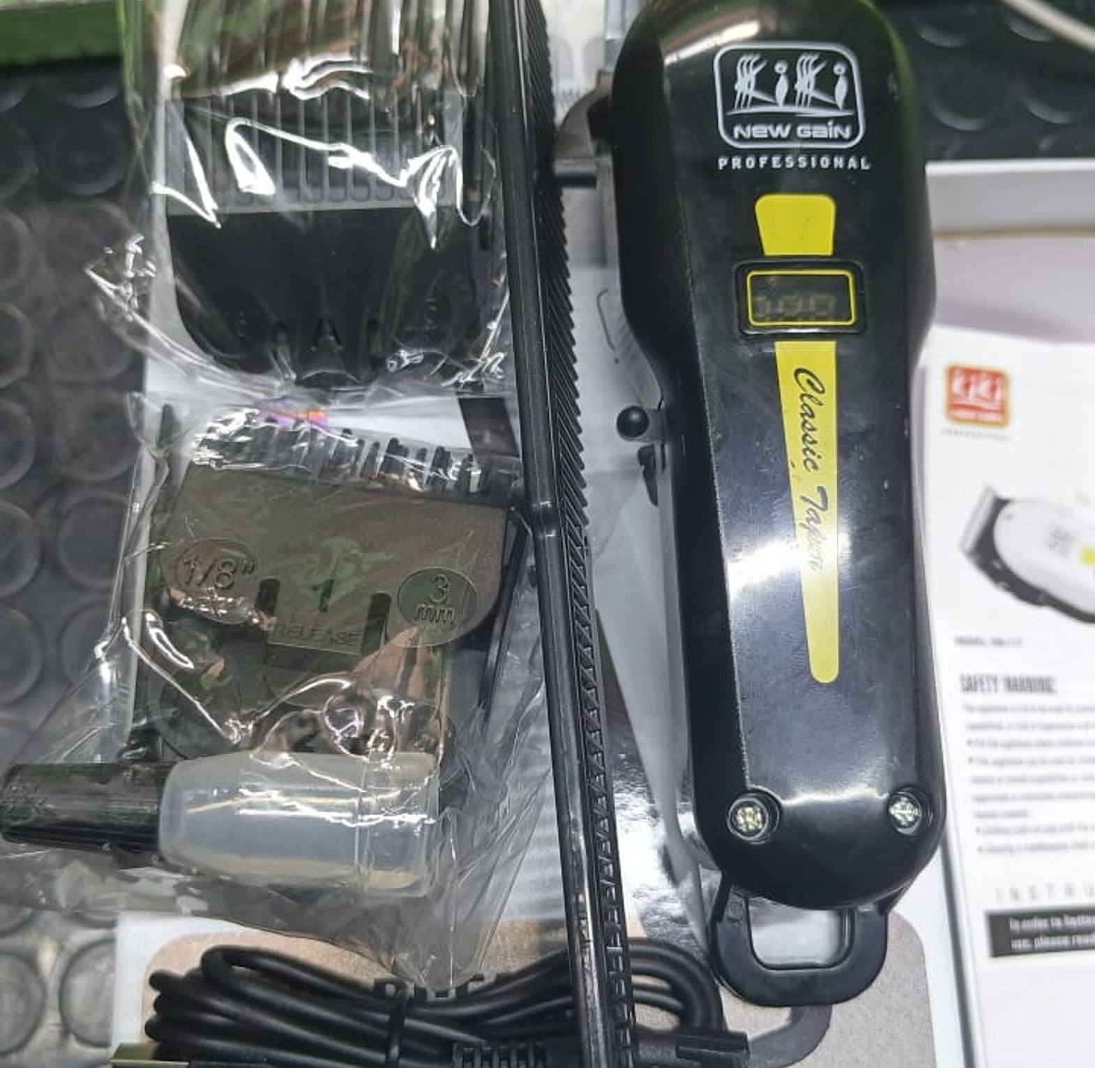Electric Shaver. Kiki New Gain NG-117 Salon Series Professional Cordless Hair Clipper.  image