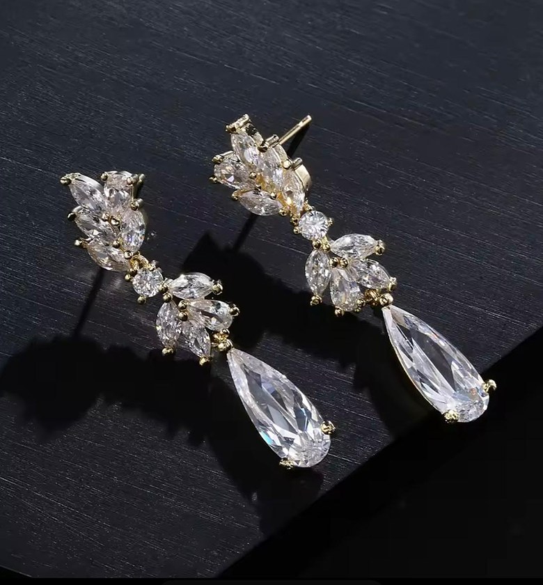 Gilded Marquise Vine Drops image