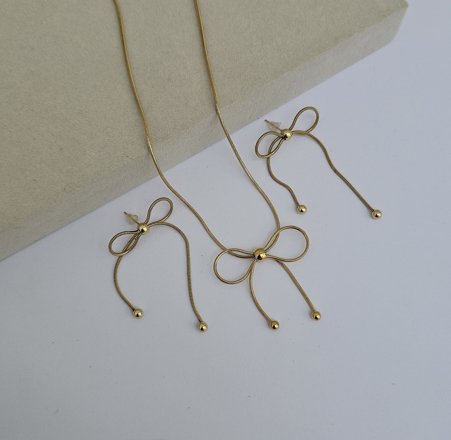 Classic bow set image
