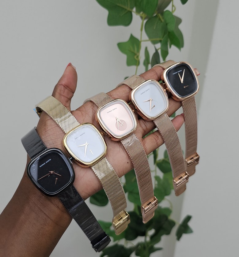 Classic squaval watch image
