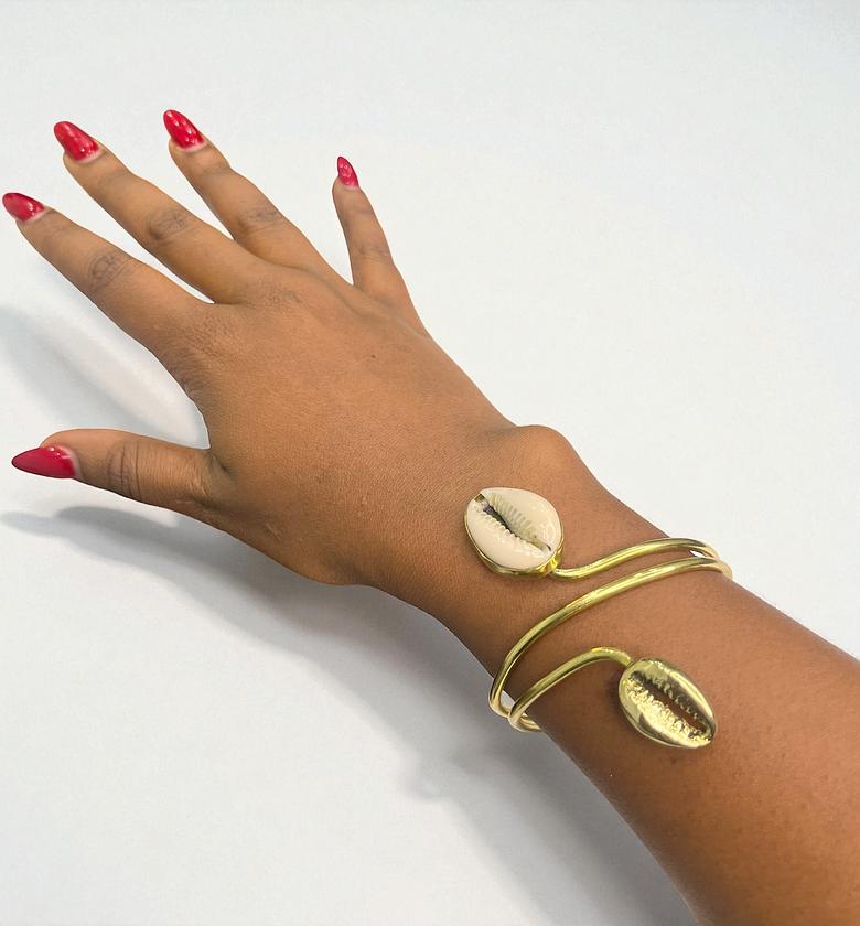 Zuberi Shell Bracelets  image
