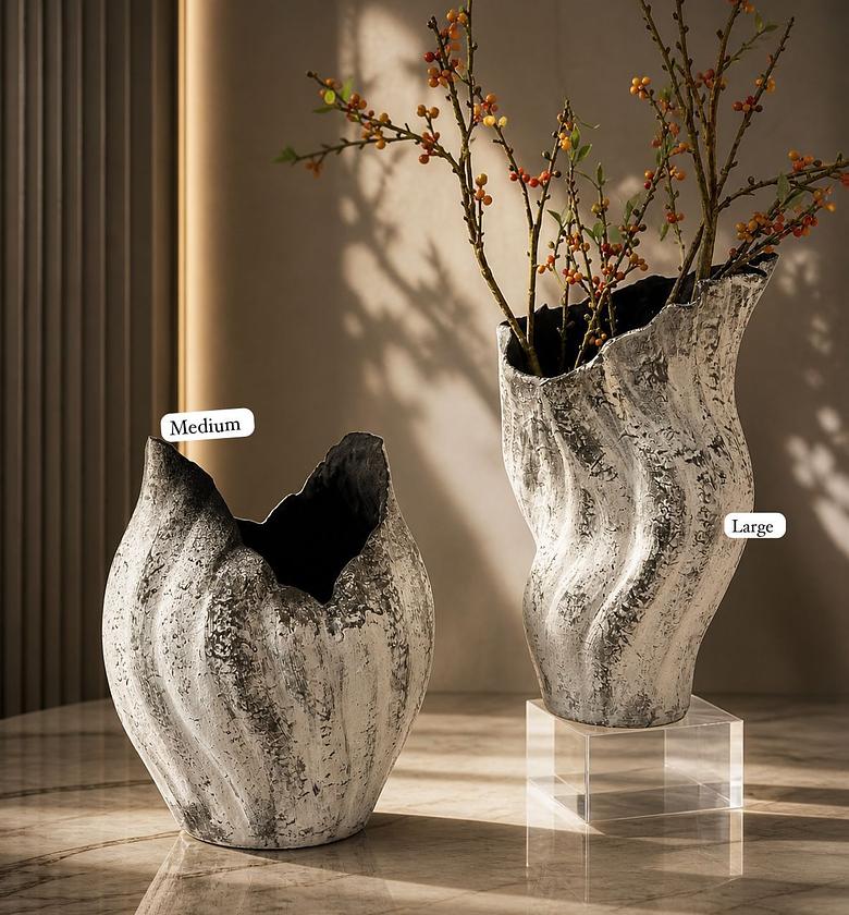 Shell-Inspired Statement Decorative Vase Set image
