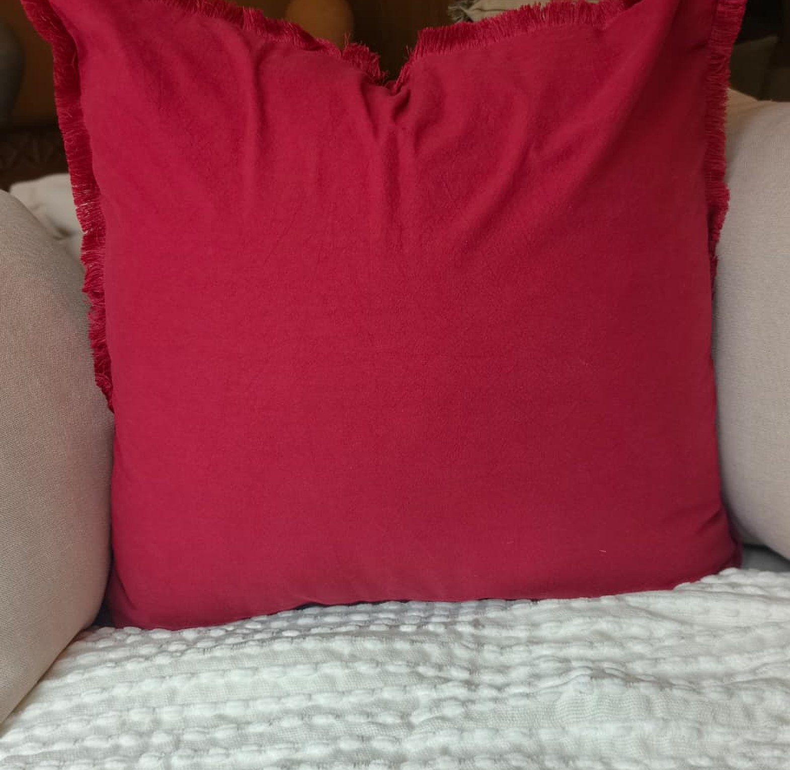 Linen ruffle pillows 60*60 image