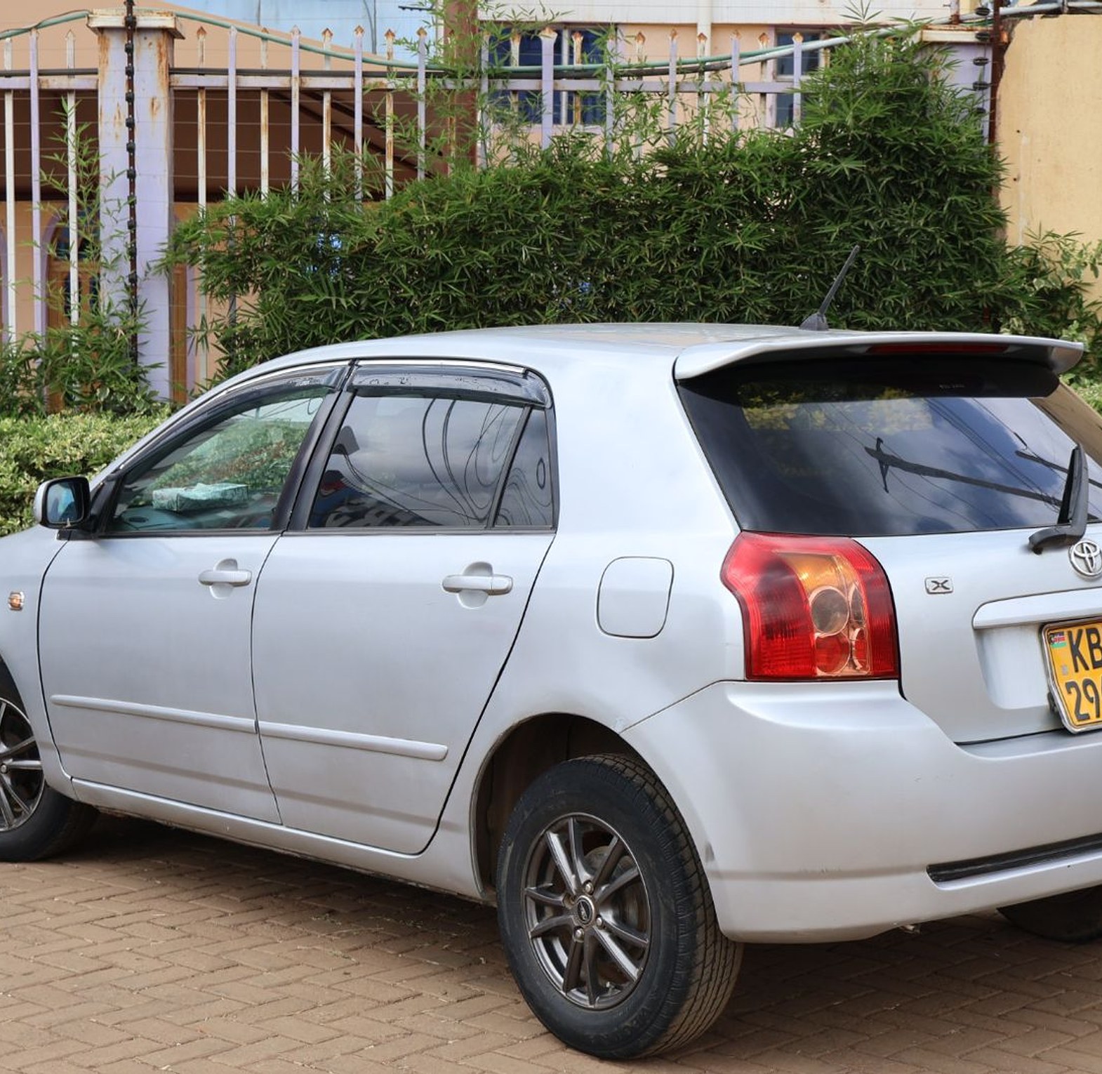 Toyota Runx KBU, YOM 2006 Model,  Automatic image
