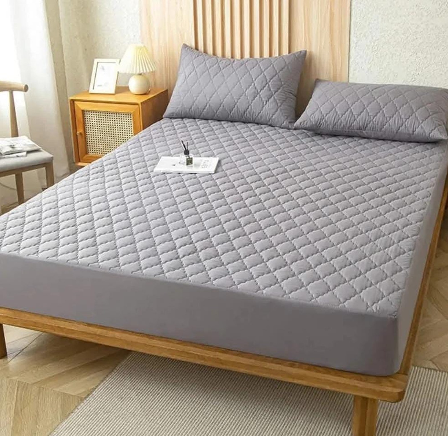 Waterproof Mattress Protector image