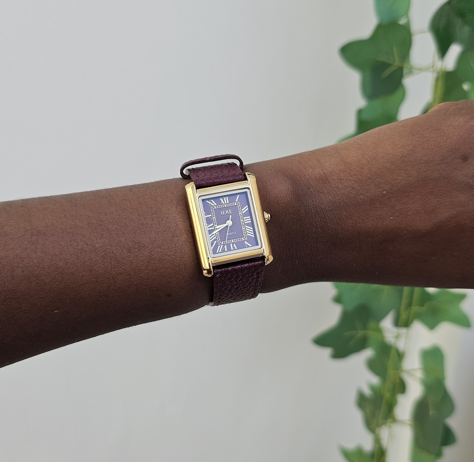 Classic vintage watch image