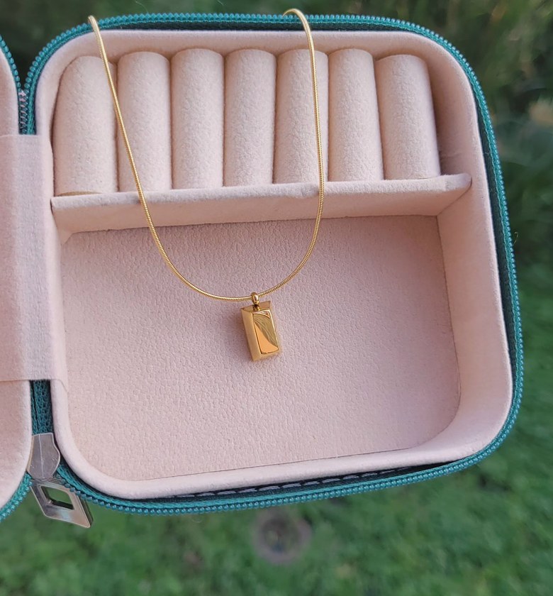Block necklace  image