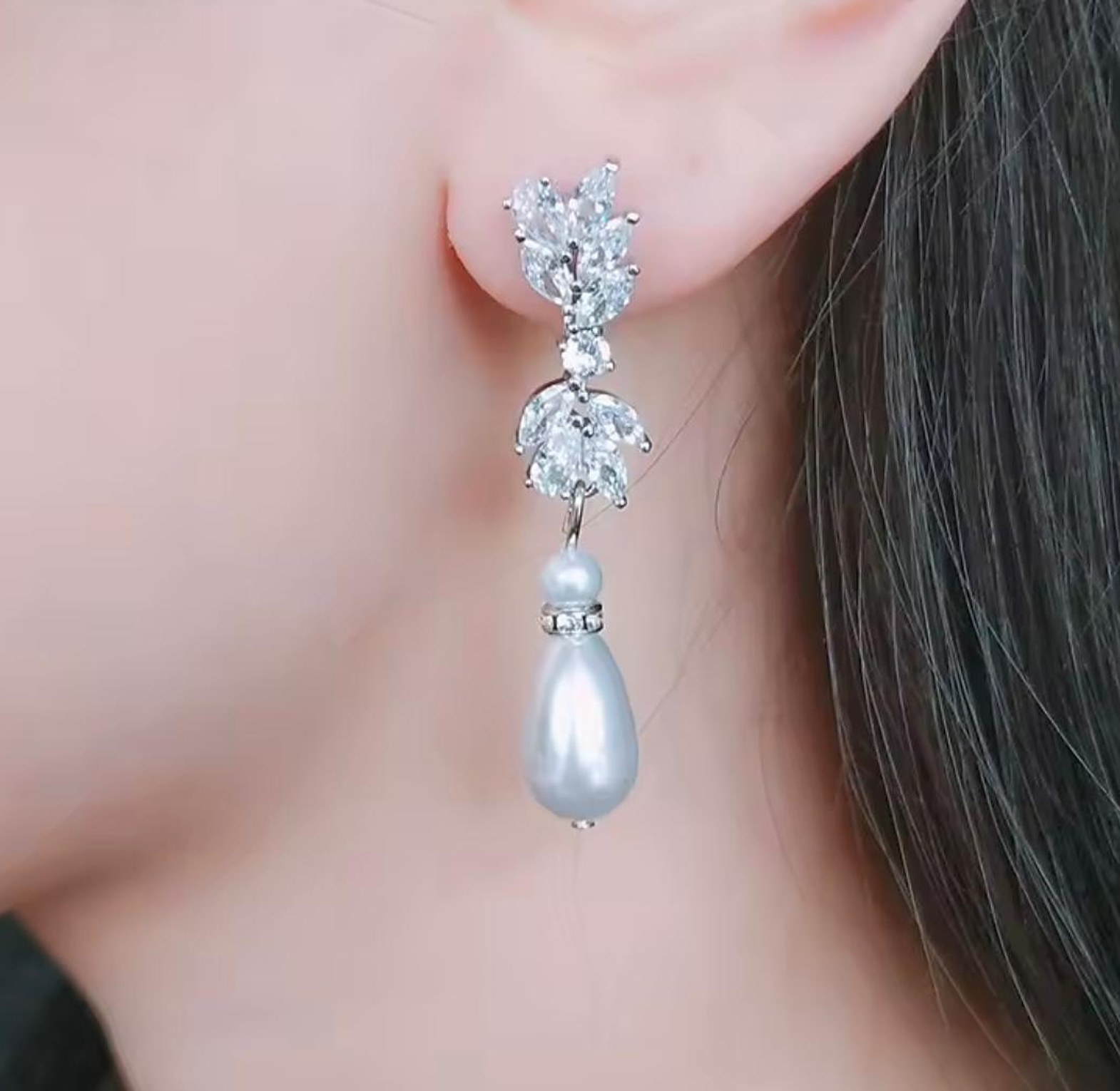 Baroque Vine Pearl Drops image
