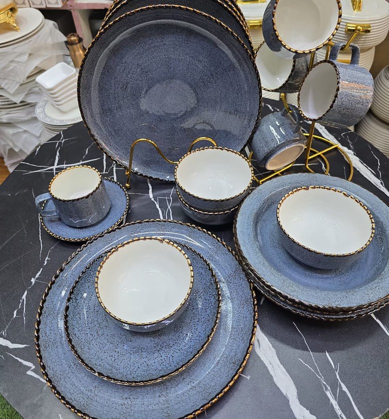 36-Piece European Kiln Porcelain Dinner Set with Textured Gold Rims image