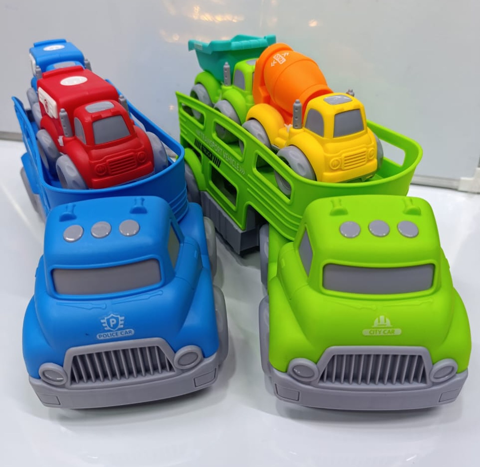Quality Strong Transporter truck image