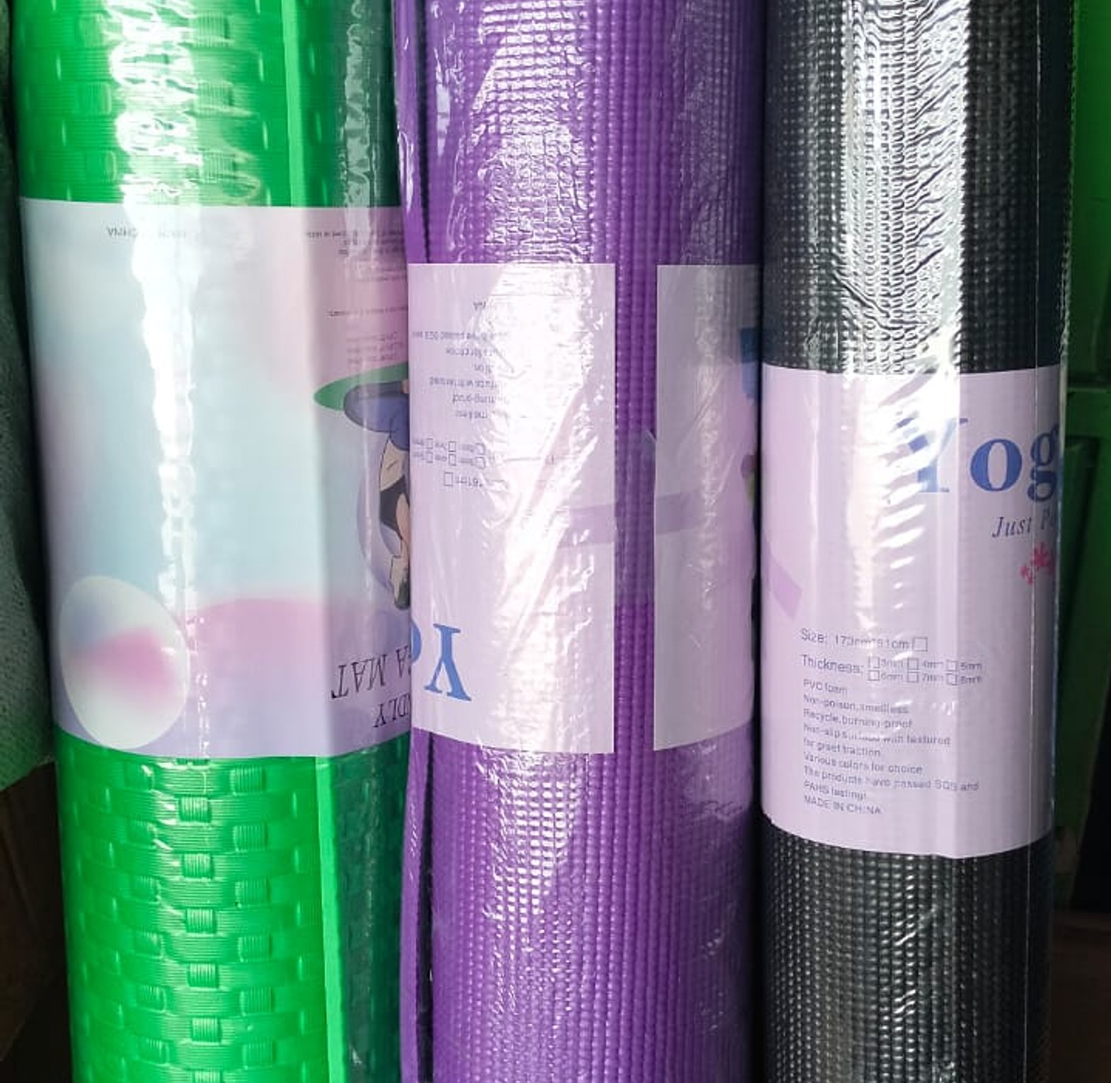 Yoga Mat. 10mm Thick Non Slip Yoga Mat image