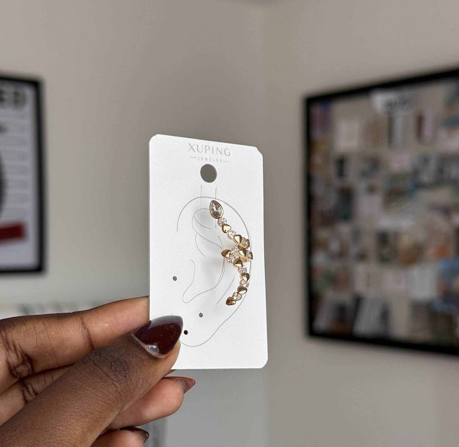 Sparkling Amour Vine Ear cuff image