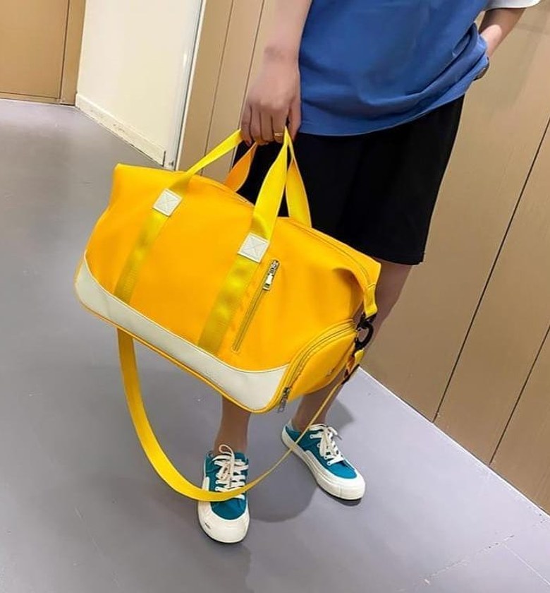 High quality Gym/Duffle /Travel bag      image