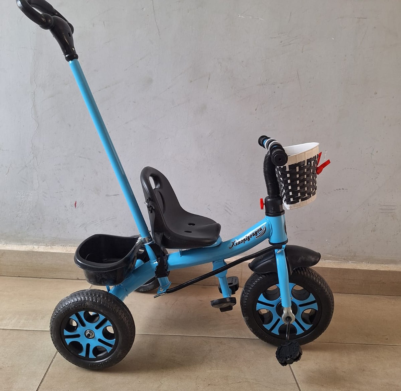 Kids Tricycle. Tricycle With Push Handle. IDEAL GIFT image