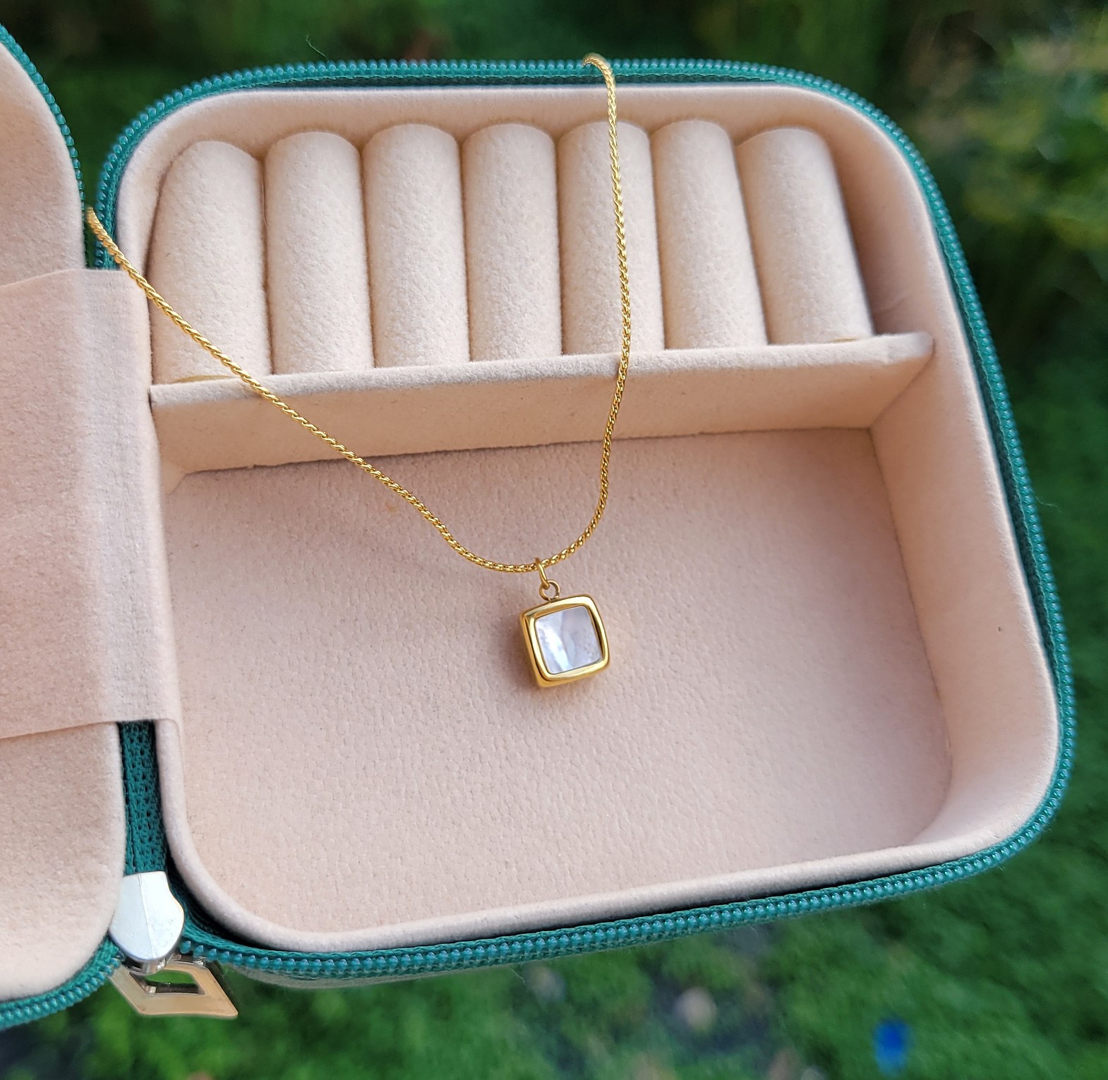 White square necklace  image