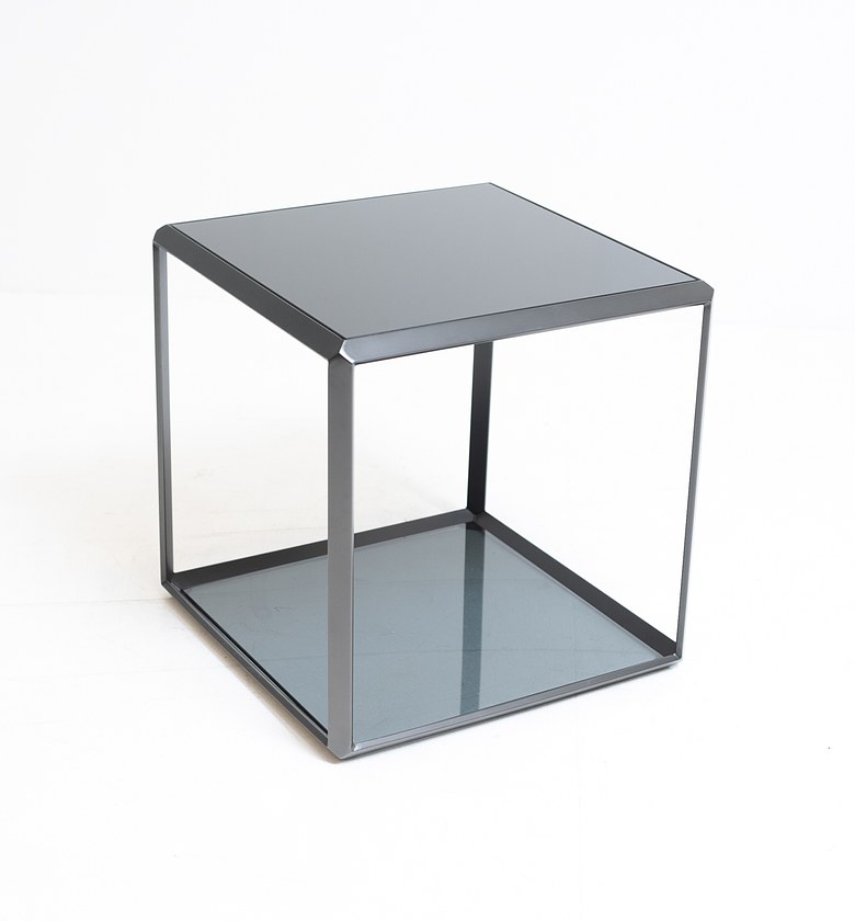 END TABLE8MM TEMPERED GLA image