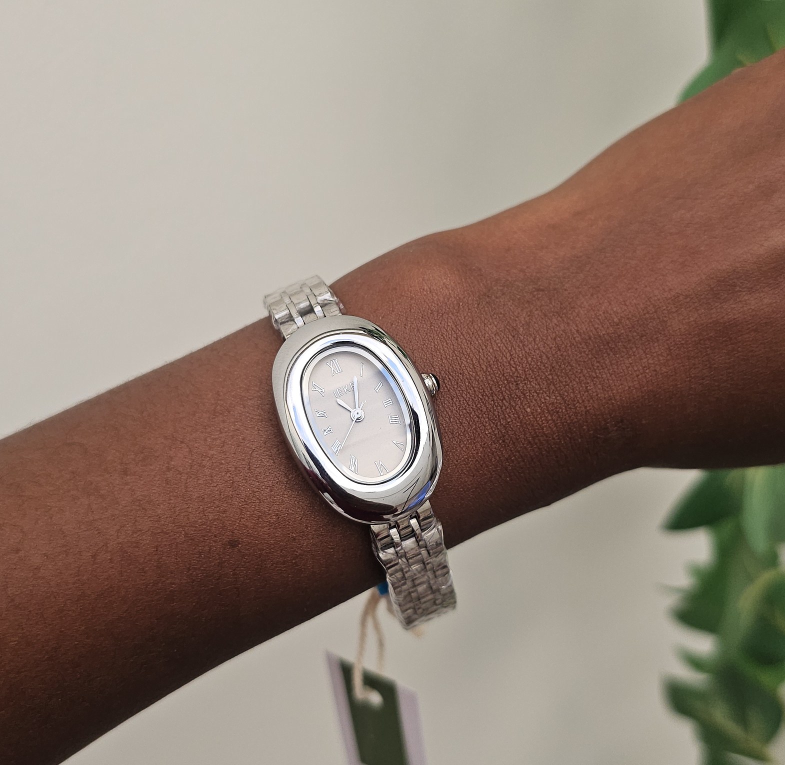 IEKE oval vintage watches  image