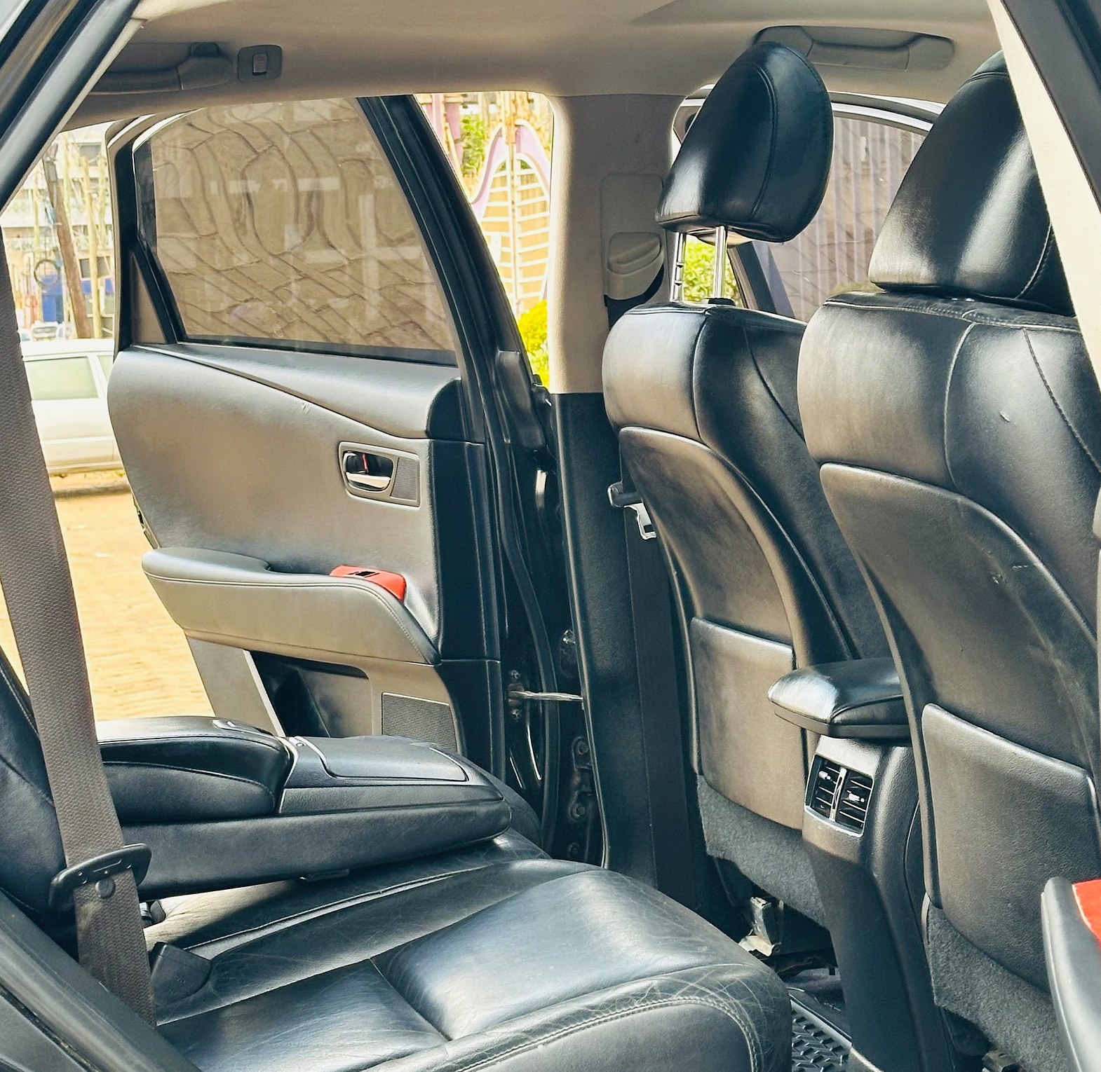 Toyota Lexus 450Ah KBY,YOM 2007 Model, Automatic Hybrid, with Sunroof, alloys, New Tyres, Leather Seats image