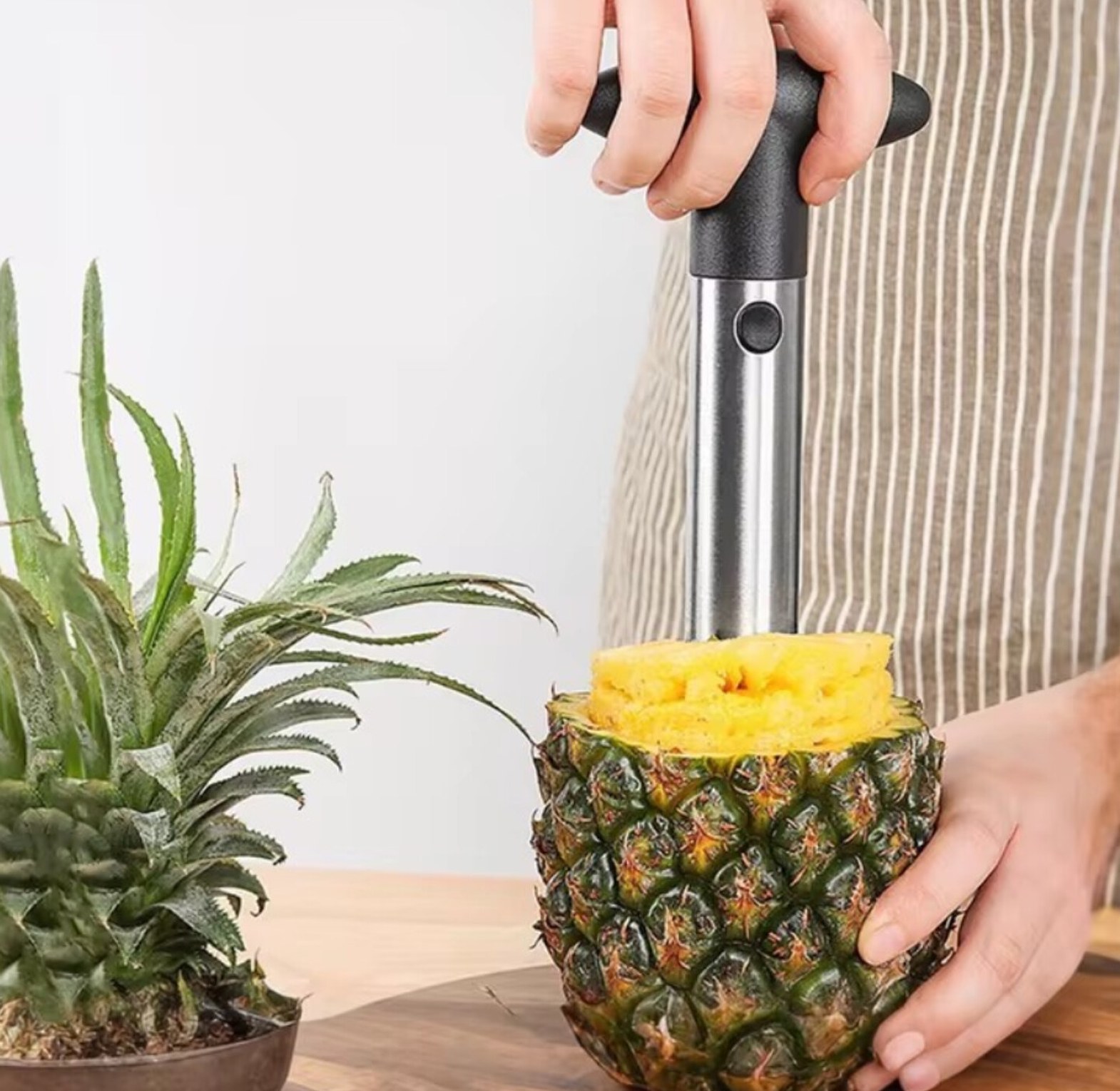 Stainless Steel Pineapple Peeler, Pineapple Slicer image