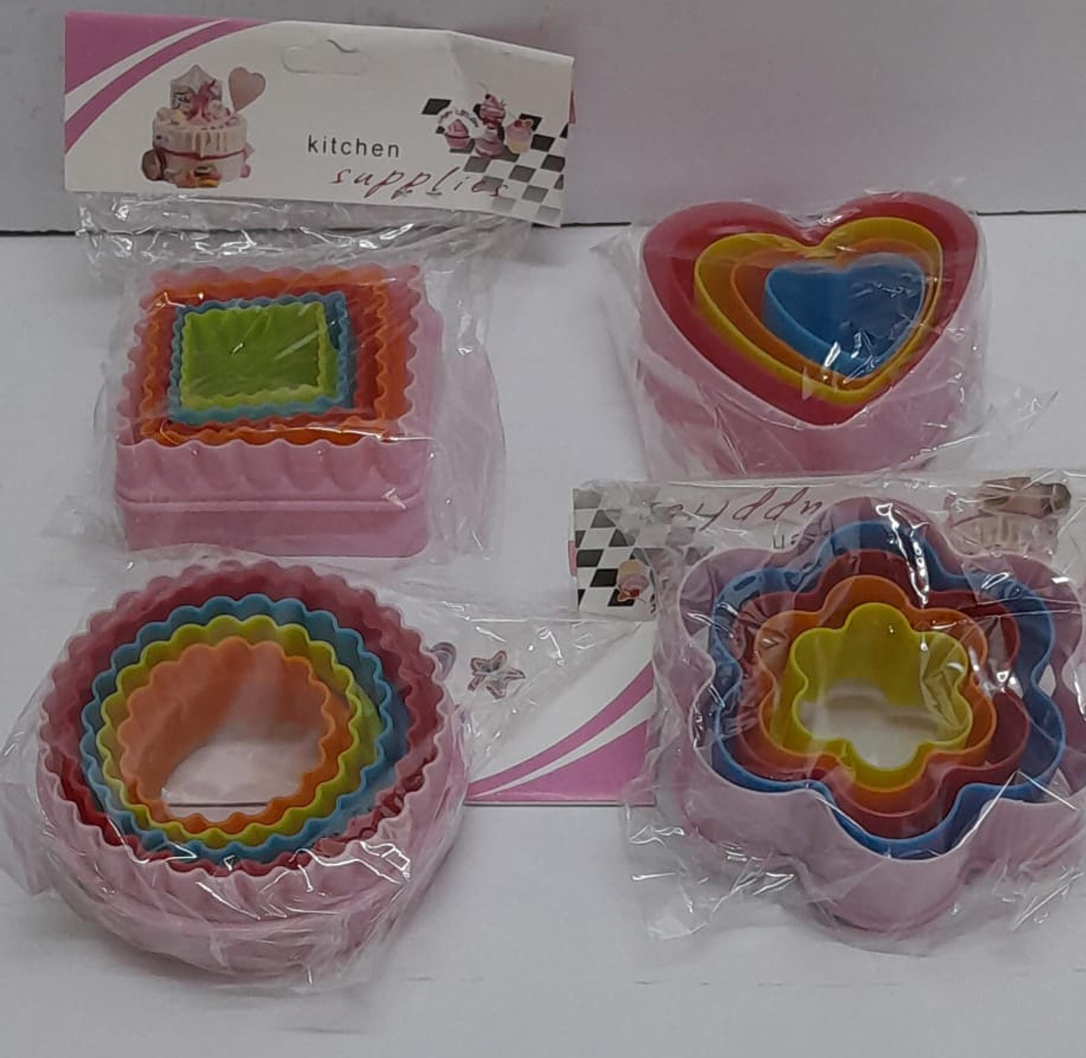 Multipurpose 4-Piece Plastic Cookie and Fondant Cutter Set for Biscuits & Mandazis - Assorted Shapes & Sizes image