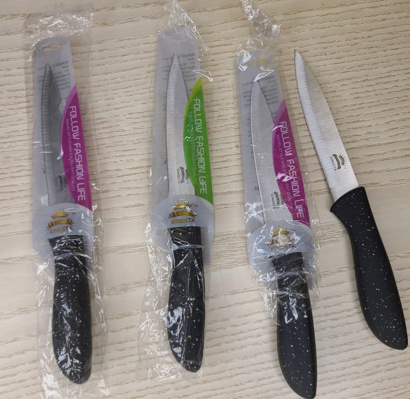 High-quality kitchen knives image