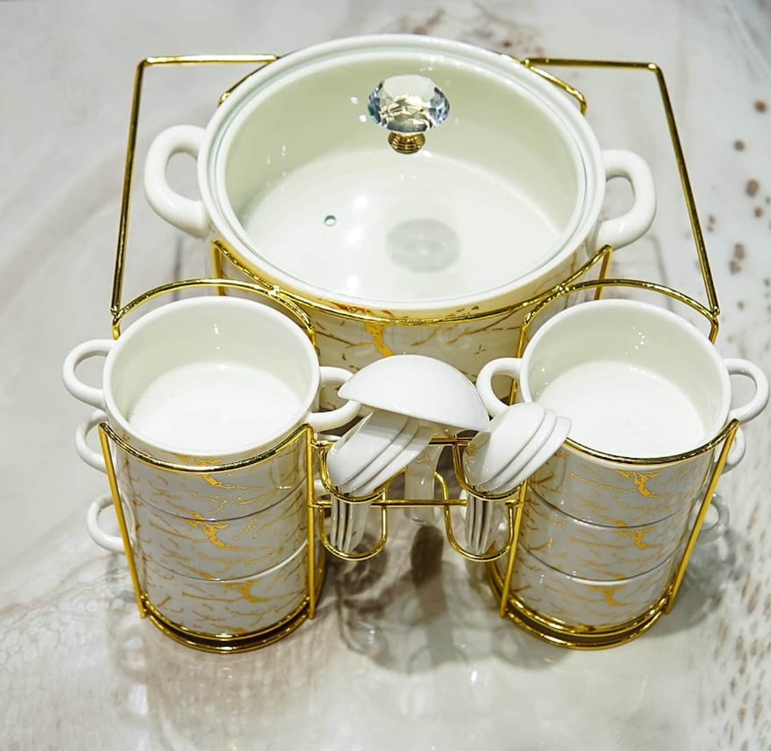 Soupbowl with 6 bowl image