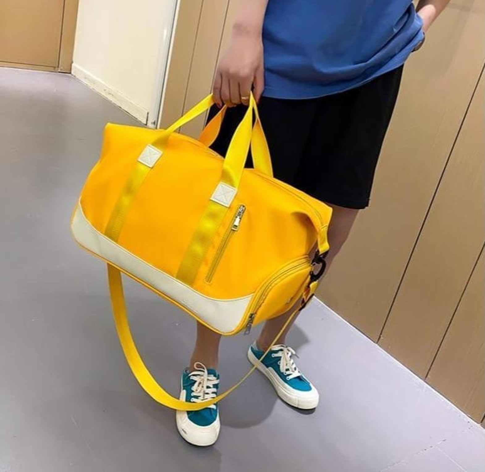 High quality Gym/Duffle /Travel bag      image