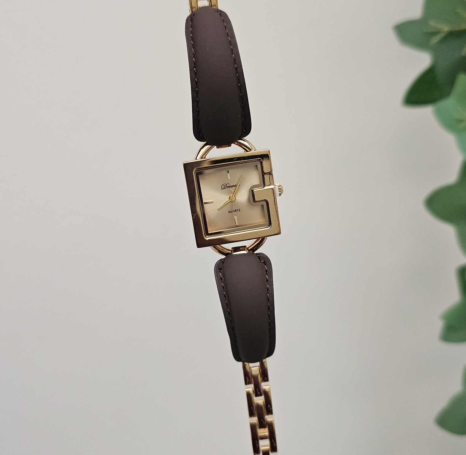 Ieke classic vintage watch image