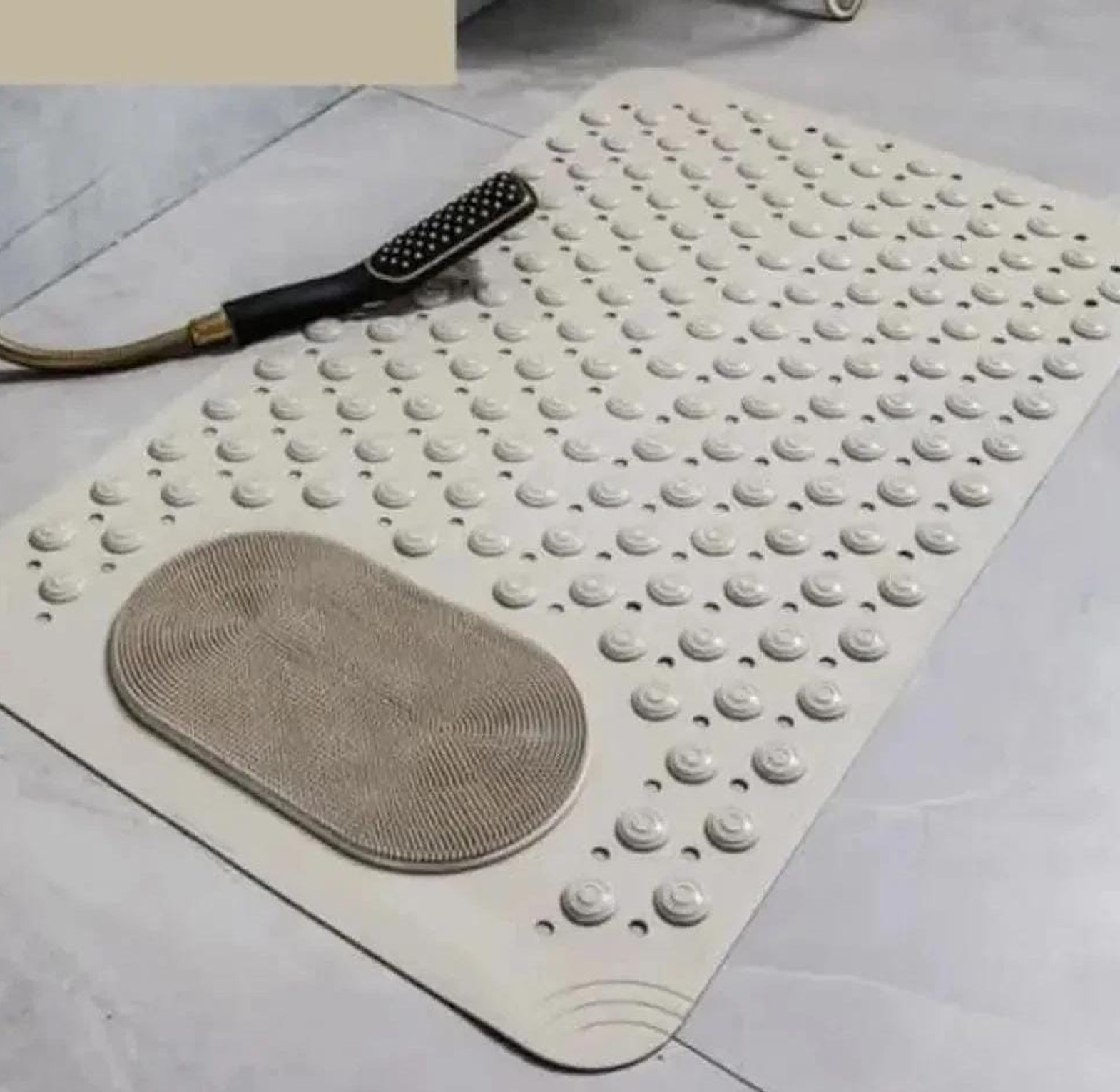Bathroom antislip safety mat image