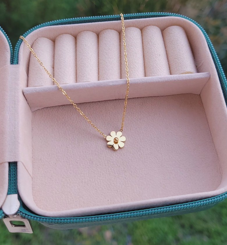 Flower necklace  image