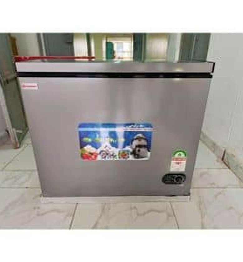 300L chest freezer image