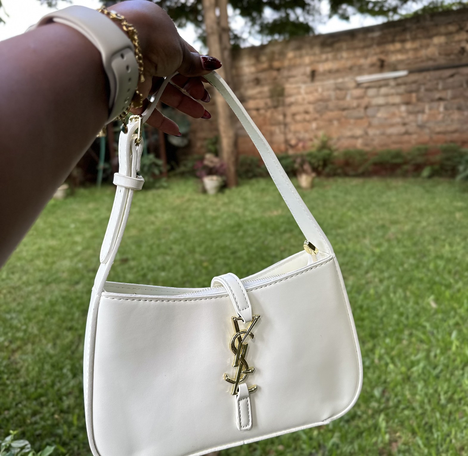 Luxe shoulder bag image