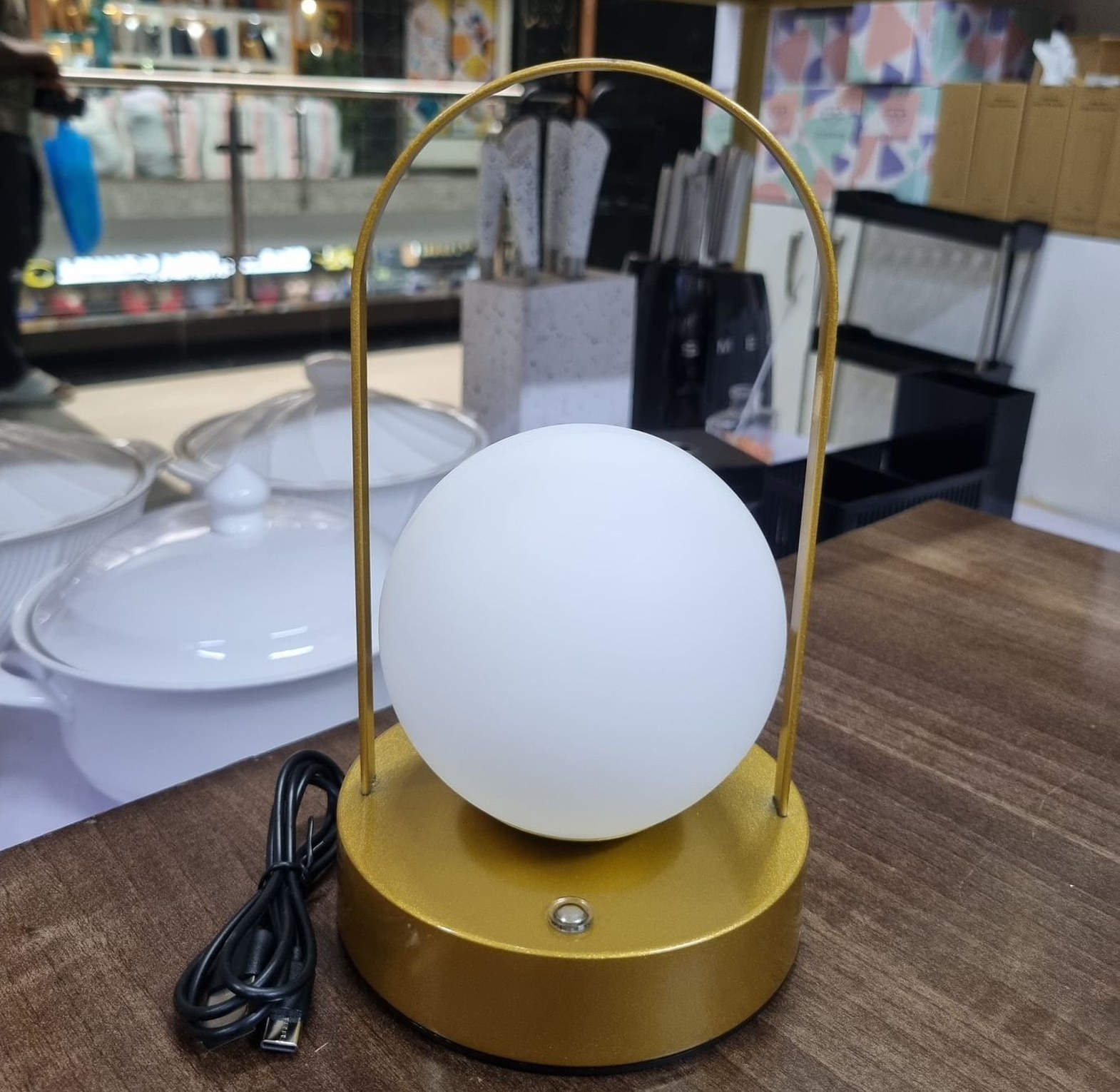 Modern Rechargeable Table Lamp image